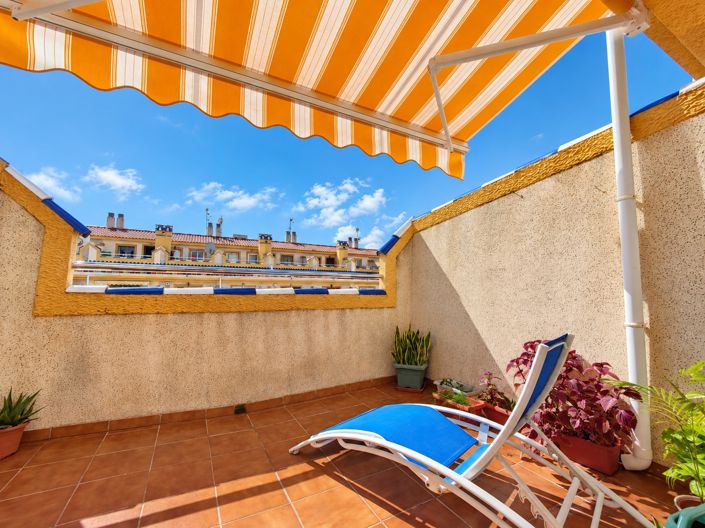 Image No.23-3 Bed Townhouse for sale