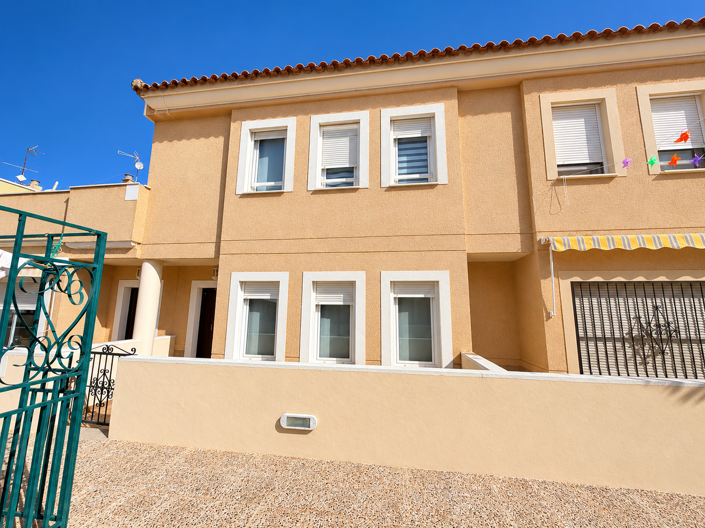 Image No.27-3 Bed House for sale