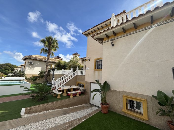 Image No.44-4 Bed Villa for sale
