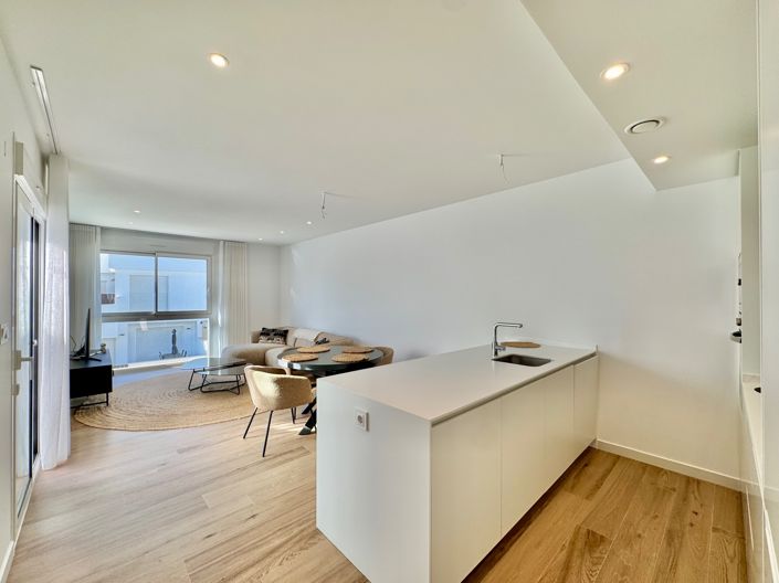 Image No.15-3 Bed Apartment for sale