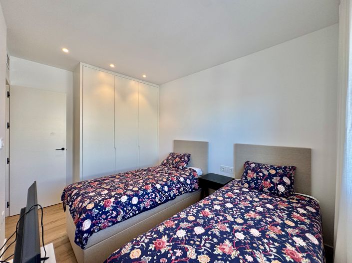 Image No.9-3 Bed Apartment for sale