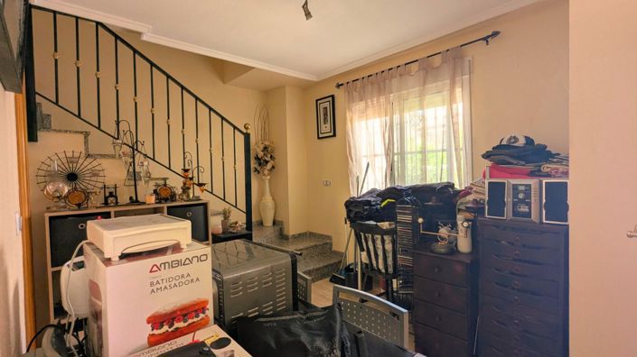 Image No.12-3 Bed House for sale