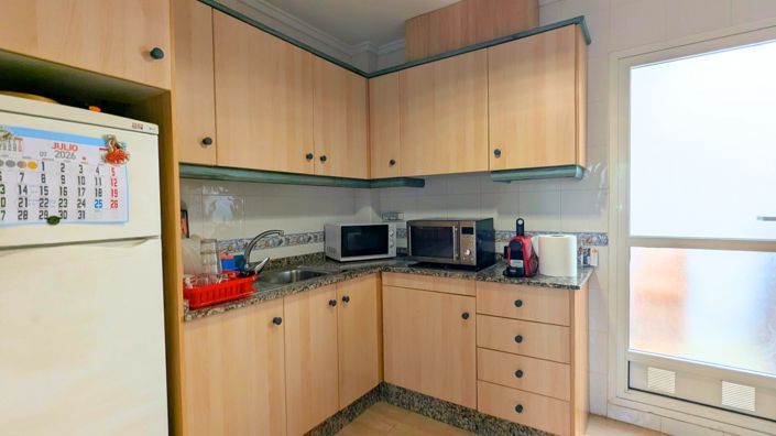 Image No.14-3 Bed House for sale