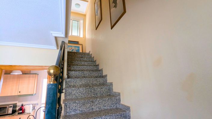 Image No.20-3 Bed House for sale