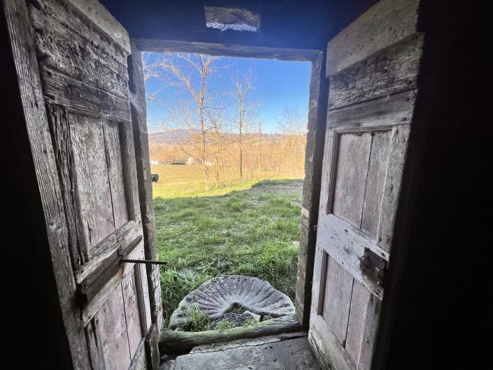 Image No.2-3 Bed Farmhouse for sale