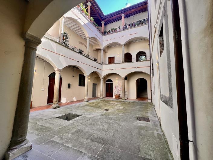 Image No.3-4 Bed Apartment for sale