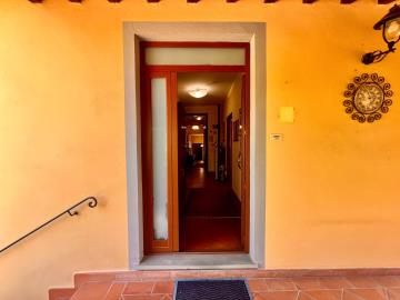 10-Casale-Felicita-entrance