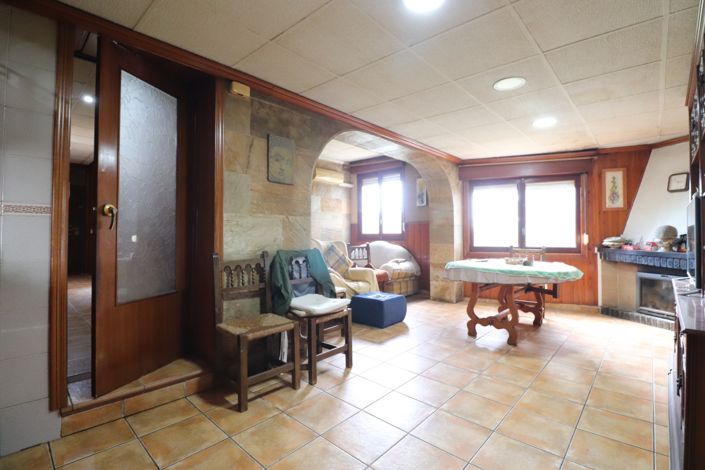 Image No.6-5 Bed Villa for sale