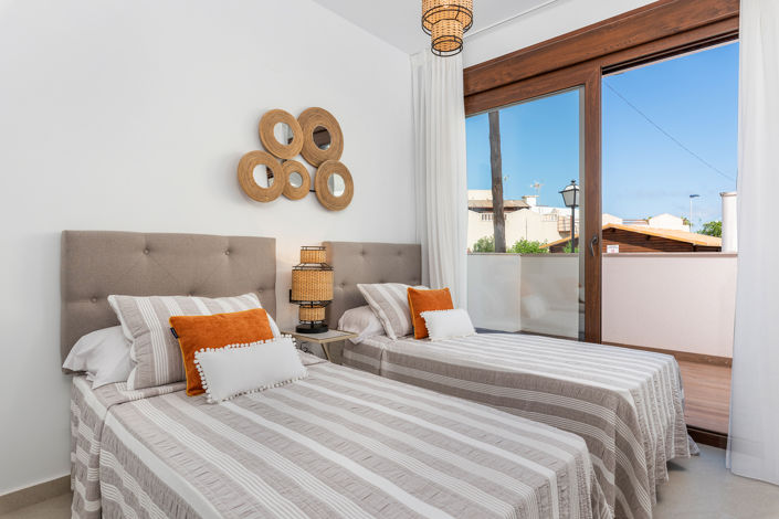 Image No.38-3 Bed Apartment for sale