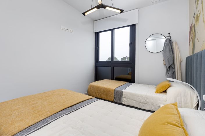 Image No.10-2 Bed Apartment for sale