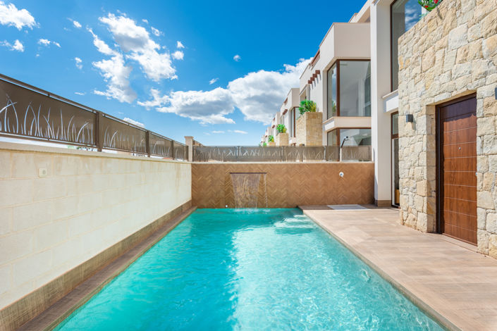 Image No.8-3 Bed Villa for sale