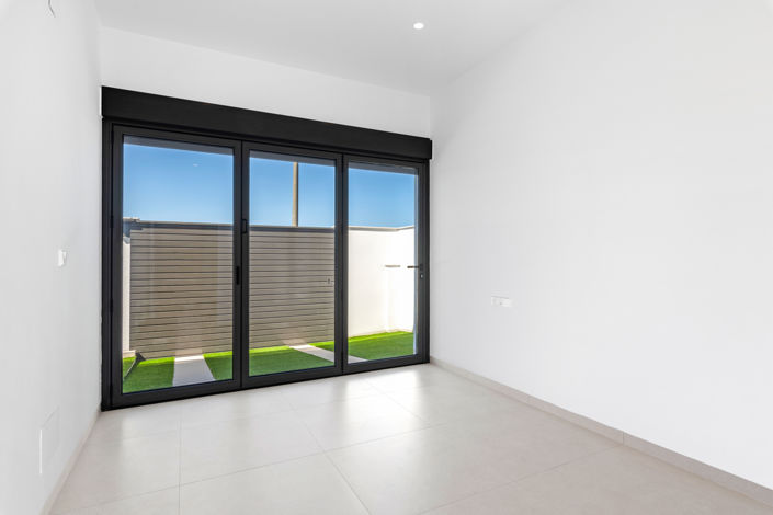Image No.13-3 Bed Villa for sale
