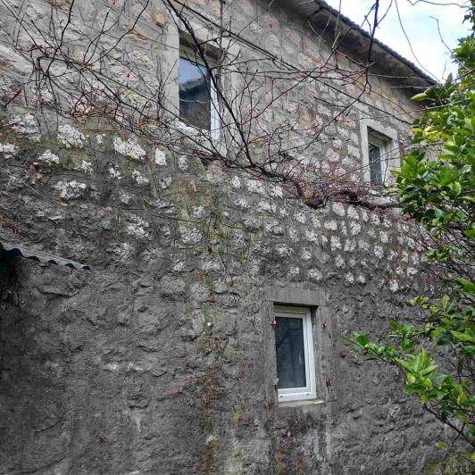 Image No.5-2 Bed House for sale