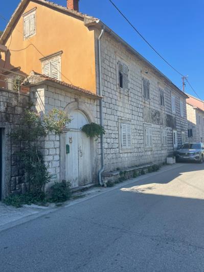 Image No.11-5 Bed House for sale
