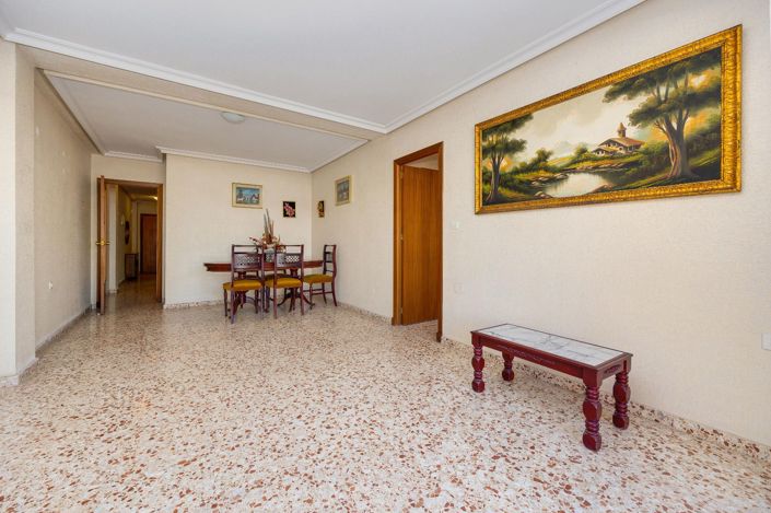 Image No.18-4 Bed Apartment for sale