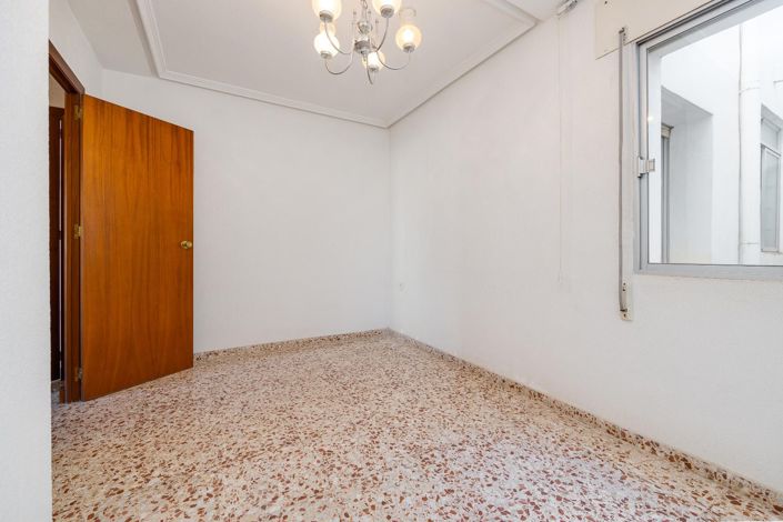 Image No.27-4 Bed Apartment for sale