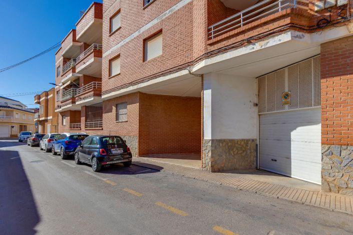 Image No.33-4 Bed Apartment for sale