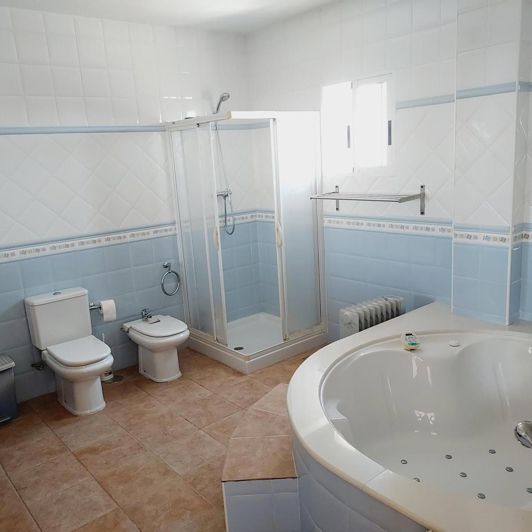 Image No.42-6 Bed Villa for sale