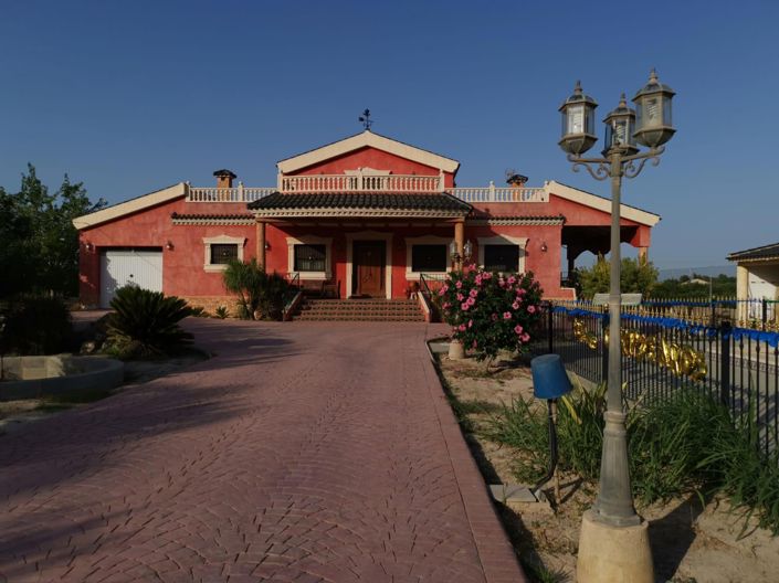 Image No.2-Villa de 4 chambres à vendre à Orihuela