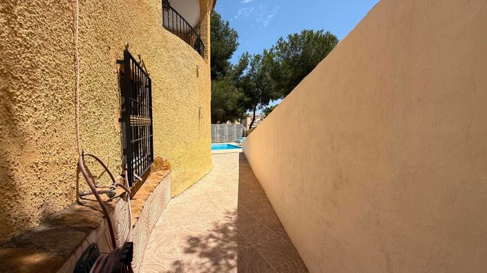 Image No.6-Villa de 6 chambres à vendre à Orihuela Costa