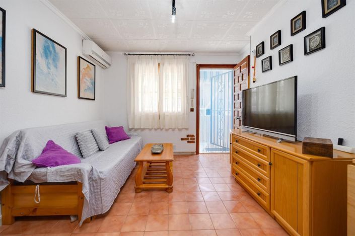 Image No.6-2 Bed Bungalow for sale