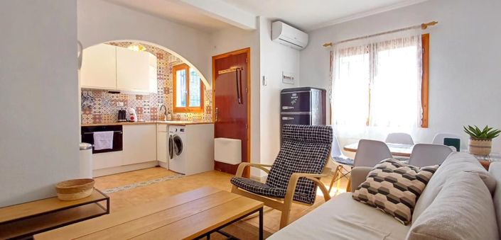 Image No.10-2 Bed House for sale