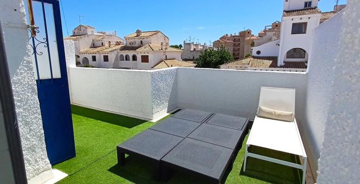 Image No.32-2 Bed House for sale
