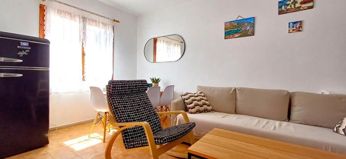 Image No.9-2 Bed House for sale