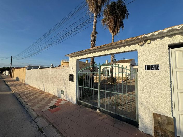 Image No.3-Villa de 2 chambres à vendre à Torrevieja