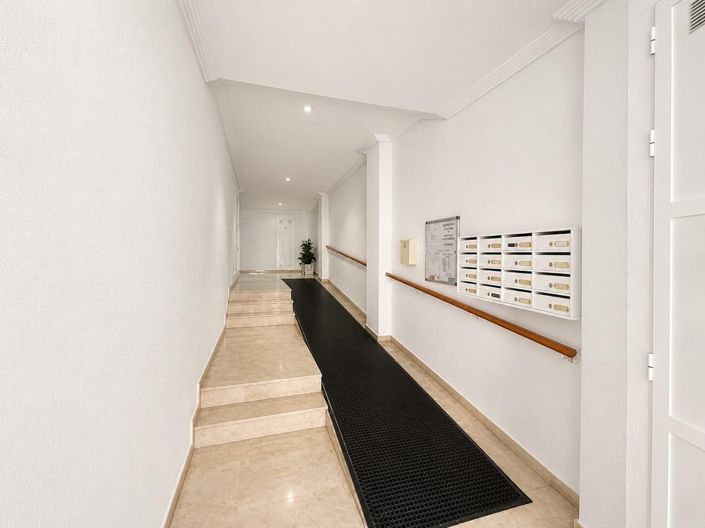 Image No.12-2 Bed Apartment for sale