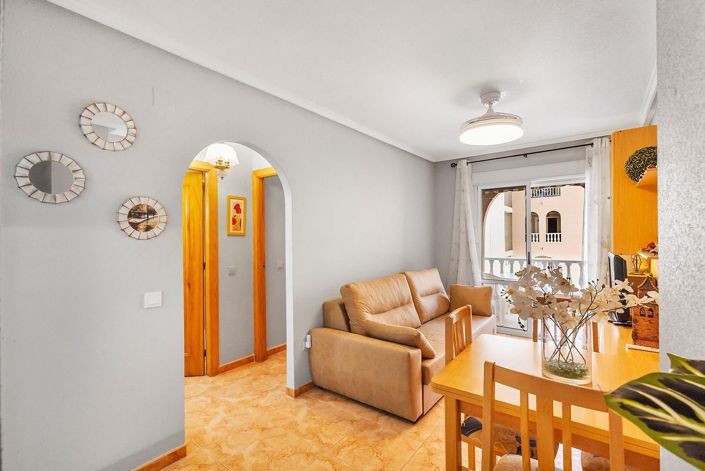 Image No.8-Appartement de 2 chambres à vendre à Torrevieja