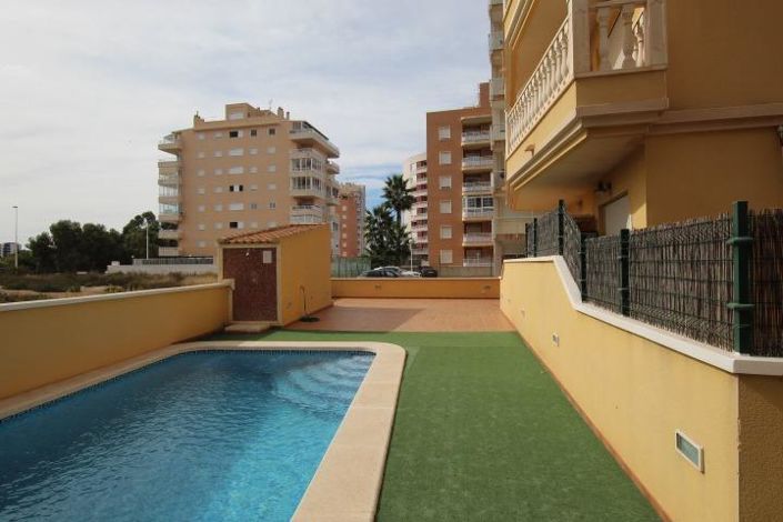 Image No.21-2 Bed Apartment for sale