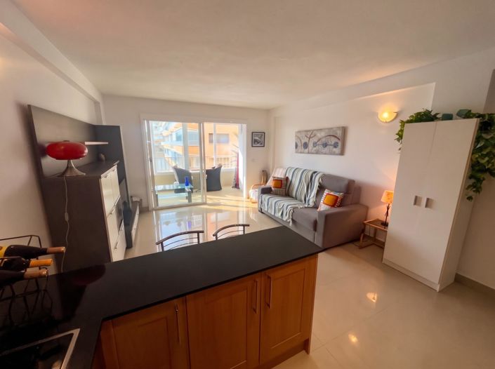 Image No.9-Apartment for sale