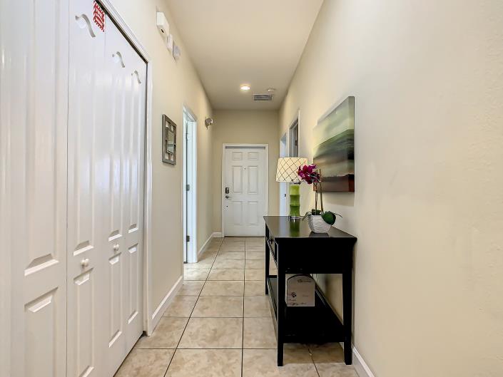 Image No.6-5 Bed Townhouse for sale