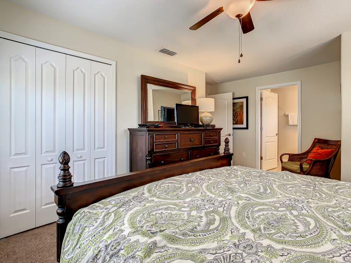 Image No.18-5 Bed Townhouse for sale