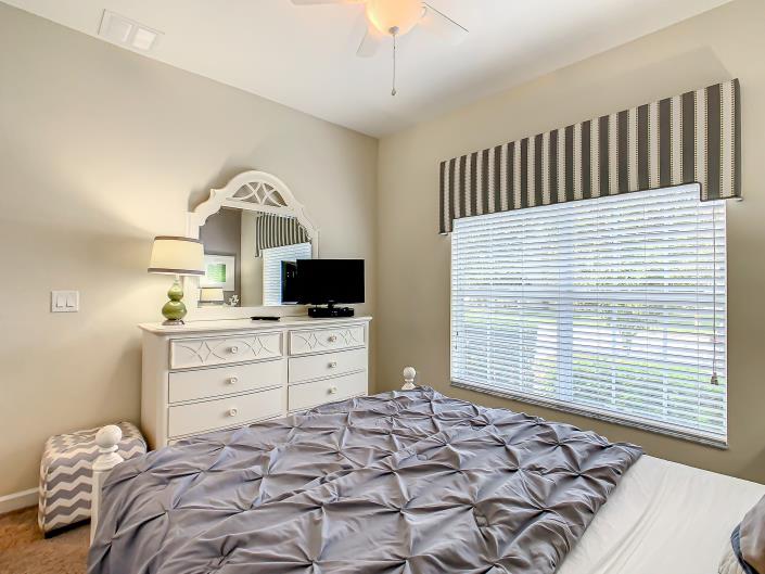 Image No.25-5 Bed Townhouse for sale