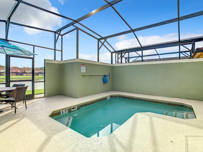 Image No.32-5 Bed Townhouse for sale