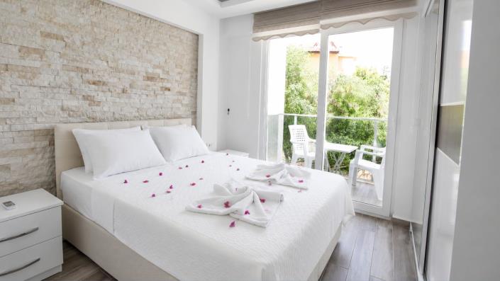 Image No.4-4 Bed Villa for sale