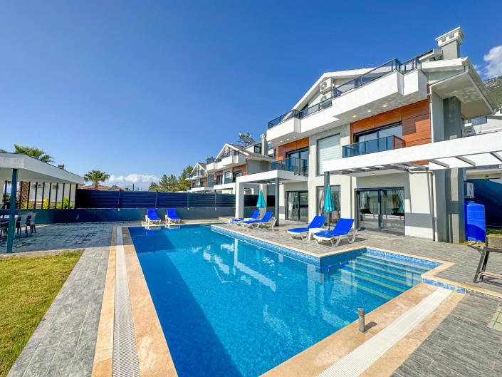Image No.6-4 Bed Villa for sale