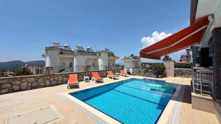 Image No.2-4 Bed Villa for sale