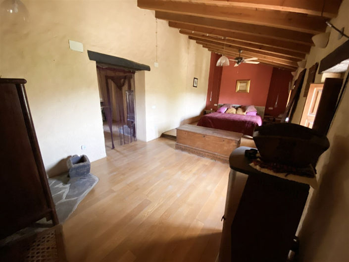 Image No.13-Propriété de 4 chambres à vendre