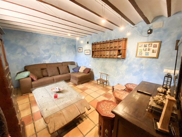 Image No.7-Propriété de 4 chambres à vendre