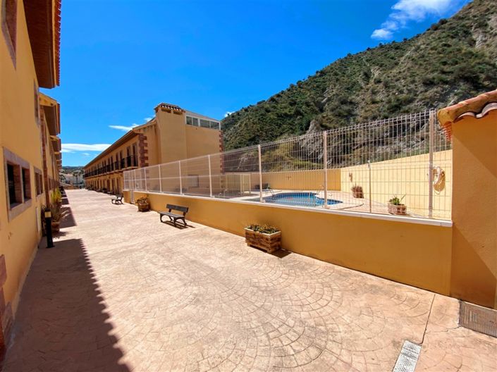 Image No.44-3 Bed Duplex for sale