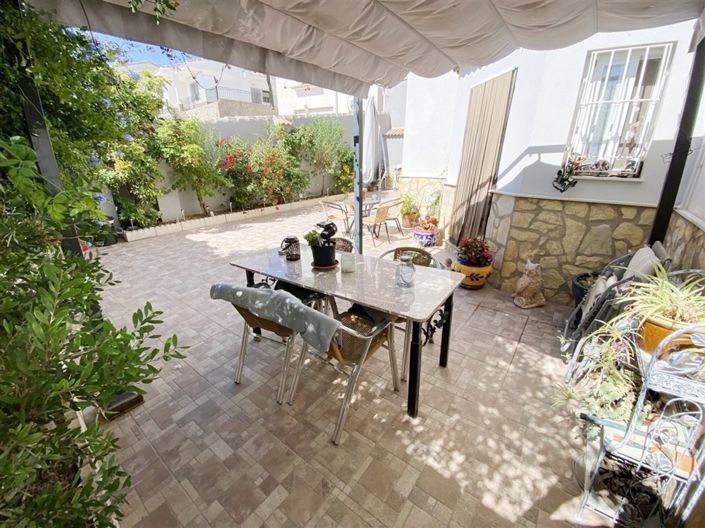 Image No.3-4 Bed Property for sale