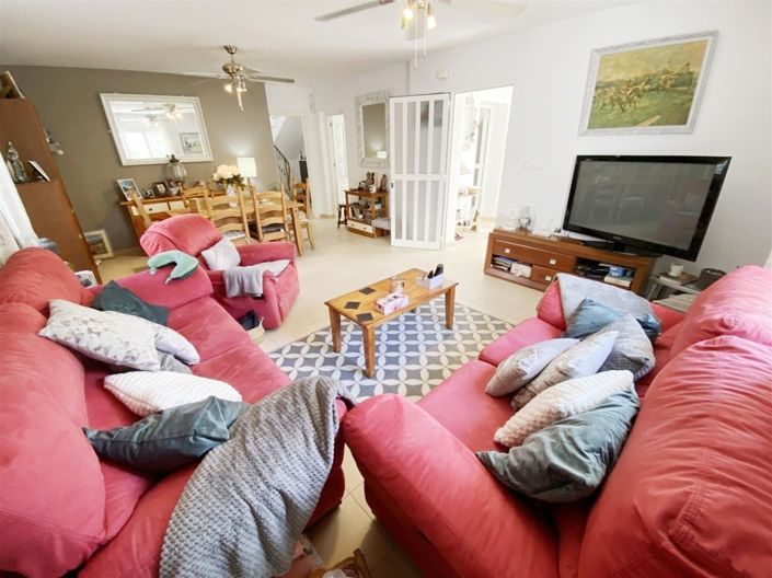 Image No.9-4 Bed Property for sale