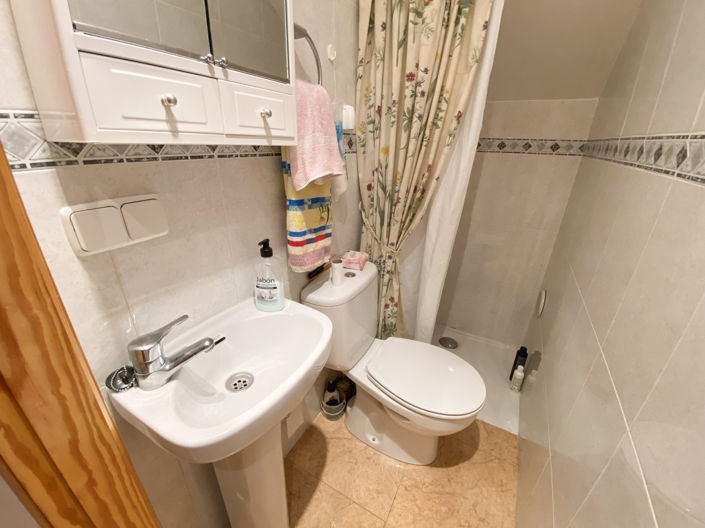 Image No.11-4 Bed Property for sale