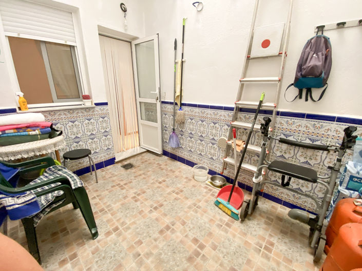 Image No.13-4 Bed Property for sale