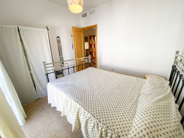 Image No.19-4 Bed Property for sale