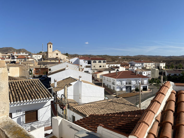 Image No.2-4 Bed Property for sale