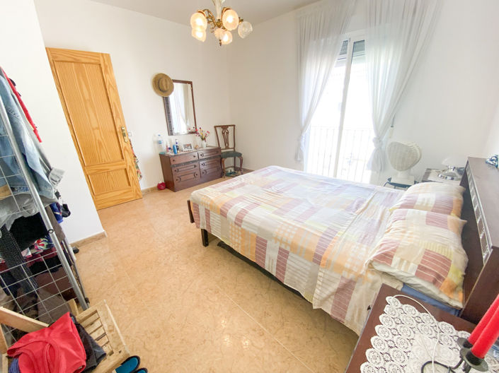 Image No.22-4 Bed Property for sale